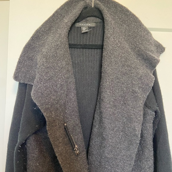 Grey and black sweater size large. - Picture 2 of 4